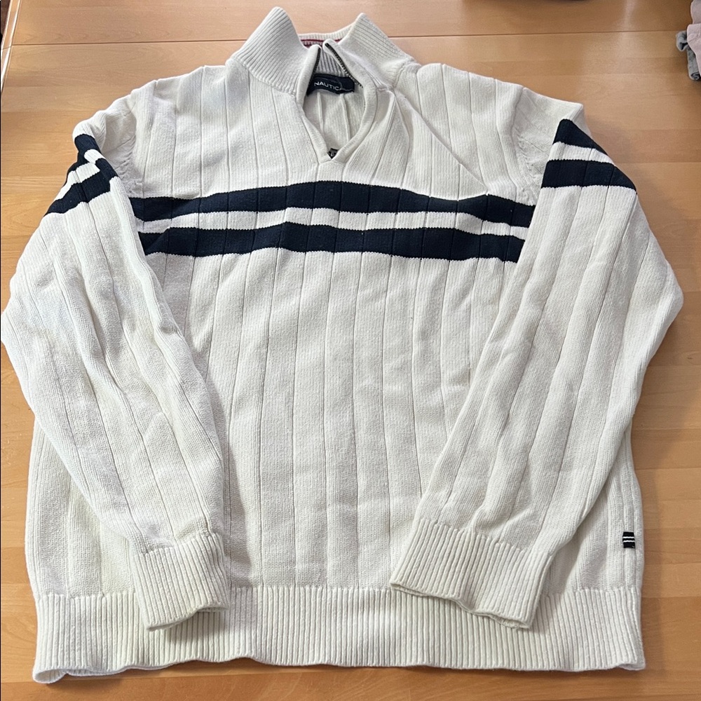 Nautica Men's White and Navy Striped Sweater